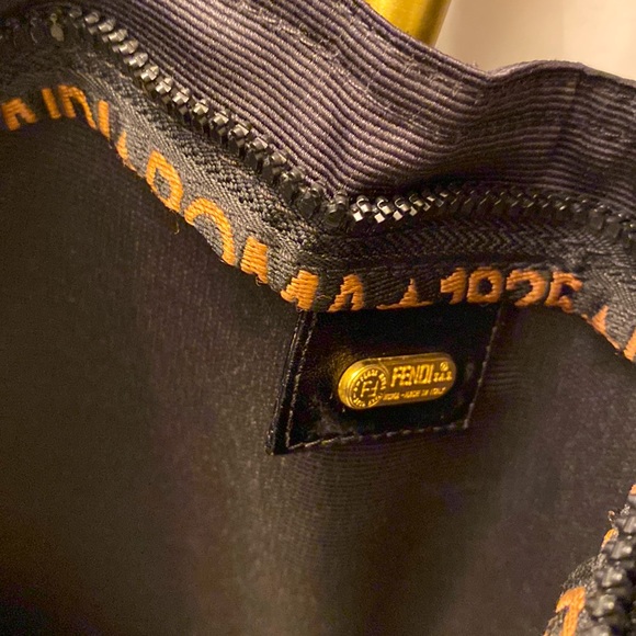 FENDI TOTE 1925 great loved condition with Fendi dust bag. - Picture 6 of 7